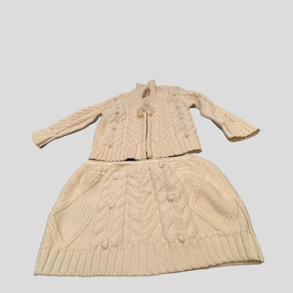 Tommy Hilfiger 100% cotton size 3-6 months cable knit 2 piece sweater and skirt
